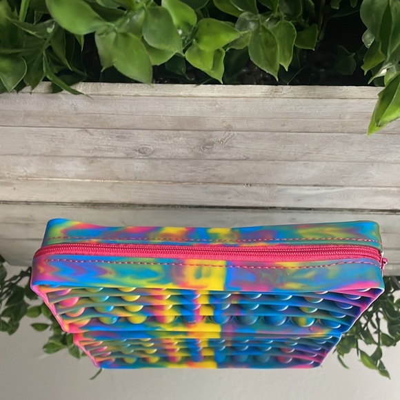 🌈Pop It Fidget Toy Pencil Case - Picture 2 of 5